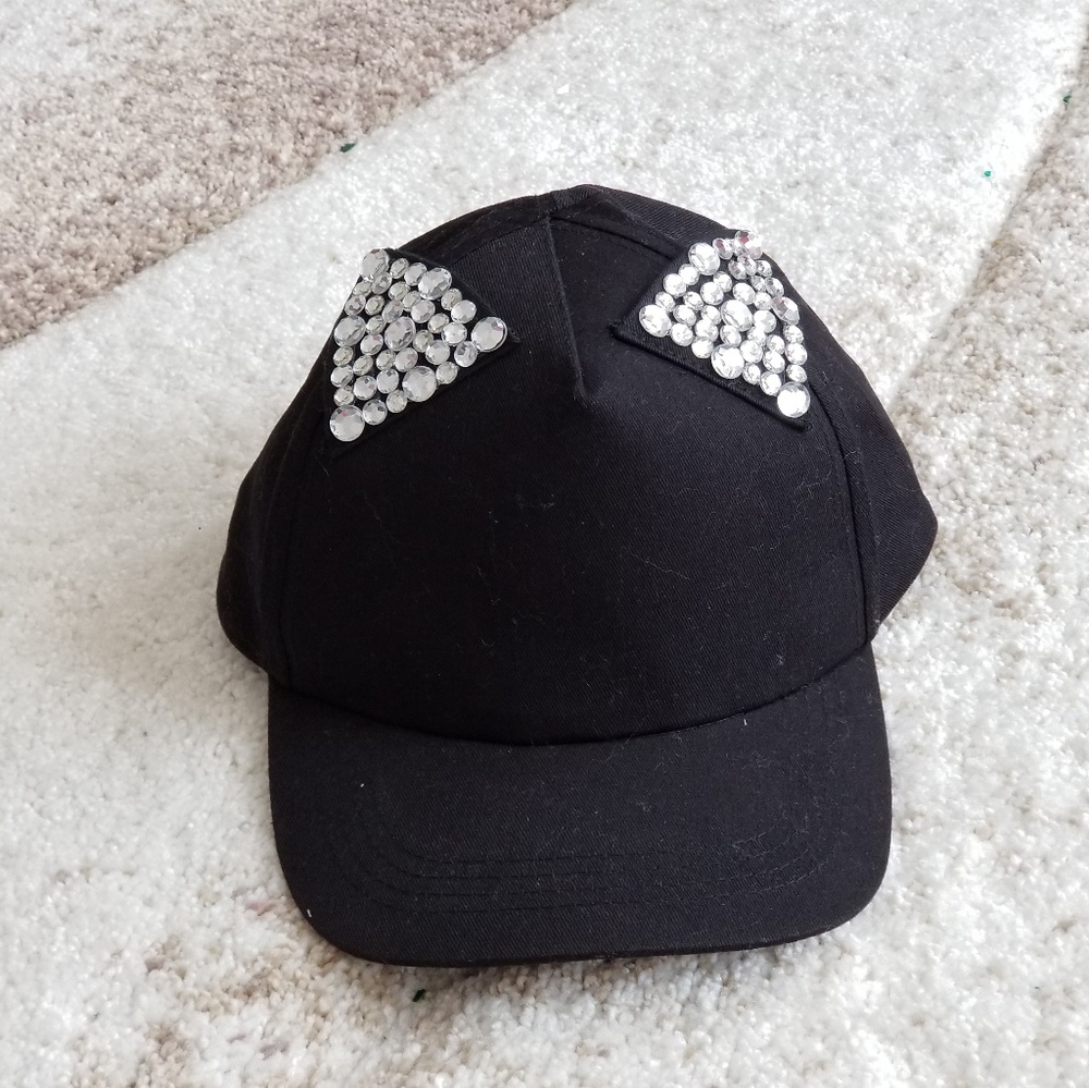 NWT STUDDED CAT EAR CAP MUDD - Picture 2 of 5